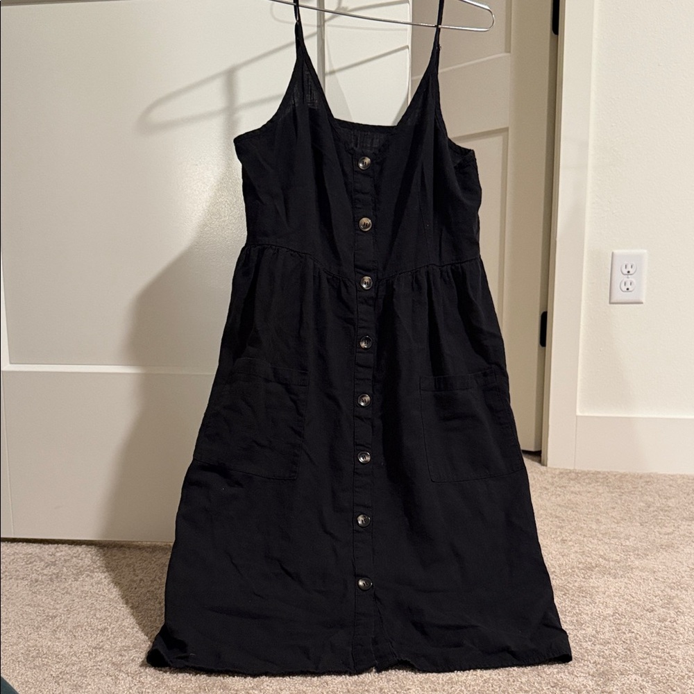 SHEIN Black Buttoned Midi Dress